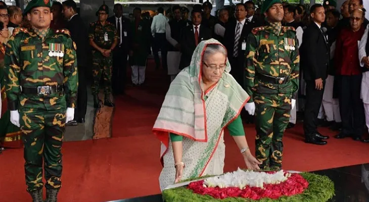 জন্মদিনে বঙ্গবন্ধুর প্রতিকৃতিতে প্রধানমন্ত্রীর শ্রদ্ধা