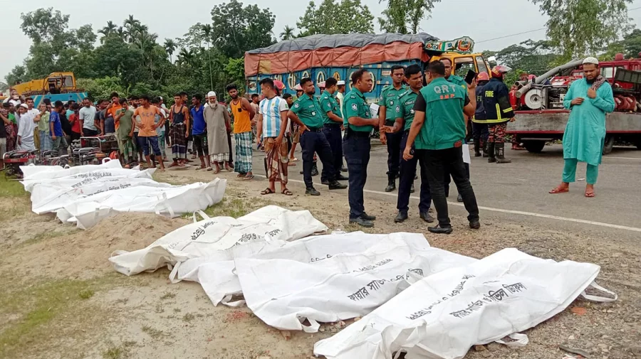 সিলেটে দুর্ঘটনায় নিহত বেড়ে ১৫, অধিকাংশই সুনামগঞ্জের