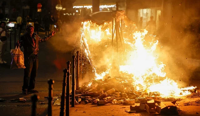 ফ্রান্সে দাঙ্গার ঘটনায় ৭০০ জনের কারাদণ্ড