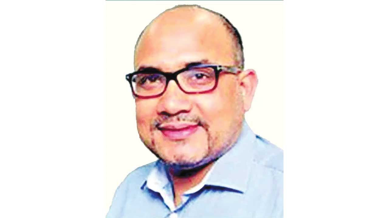 স্বাস্থ্য খাত বিপর্যস্ত শুধু দেশে নয় বিদেশেও মিঠুর সম্পদের পাহাড়