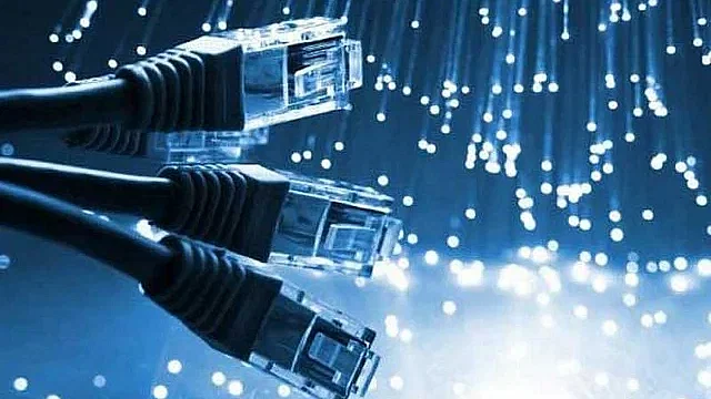 বকেয়া আদায়ে ব্যান্ডউইথ ‘ডাউন’, ইন্টারনেট সেবায় ধীরগতি