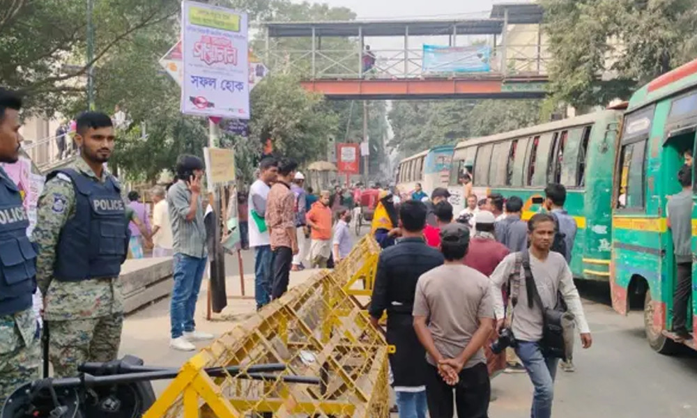 লাখ টাকা ঋণের প্রলোভনে শাহবাগে এত লোক কিভাবে এলো?