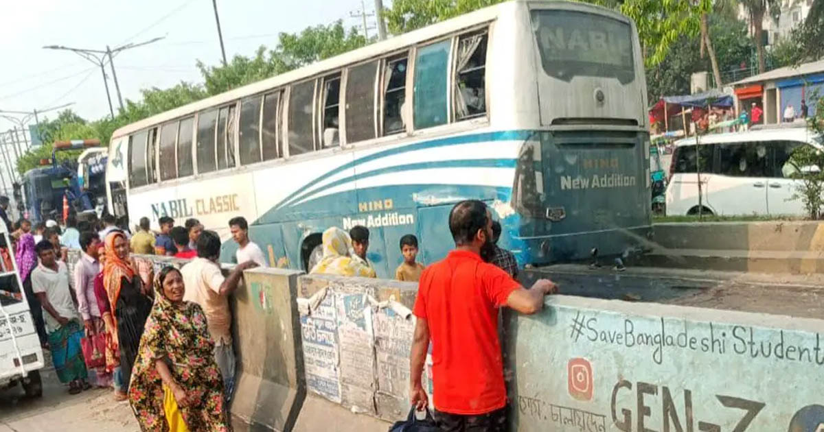 সাভারে পৃথক সড়ক দুর্ঘটনায় নিহত ৩