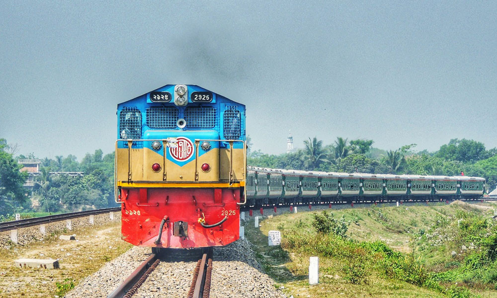 ট্রেনে ঈদ যাত্রা: ৫ জুনের টিকিট মিলছে আজ