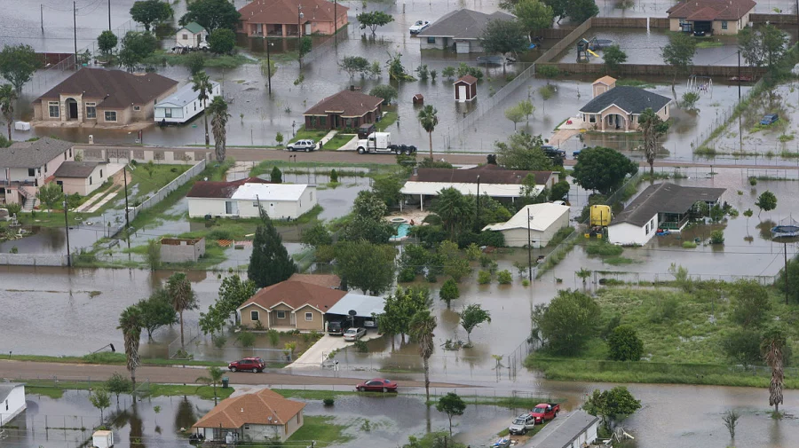 Desperate search for missing girls as Texas flood death toll rises Local Texans joined forces with disaster officials to search through the night for the missing, including 27 girls from a riverside Christian summer cam