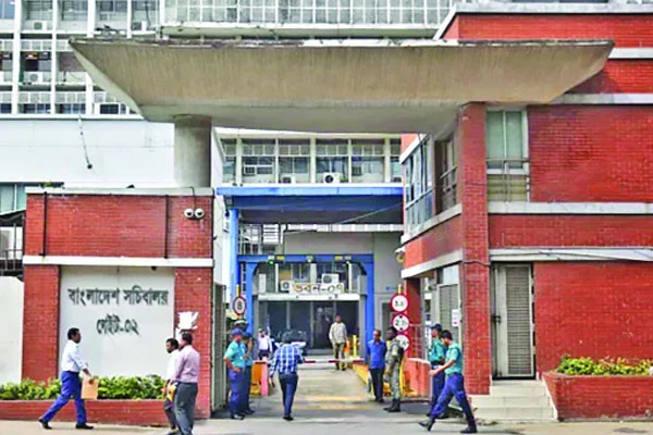 অরক্ষিত সচিবালয়! নিরাপত্তা নিয়ে শঙ্কা
