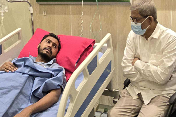 নুরকে দেখতে ঢাকা মেডিকেলে গেছেন মির্জা ফখরুল