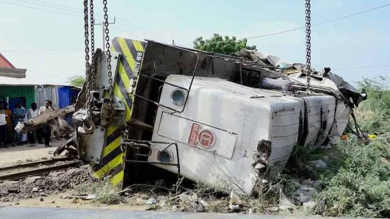 ইথিওপিয়ায় ভয়াবহ ট্রেন দুর্ঘটনায় নিহত ১৫, আহত বহু