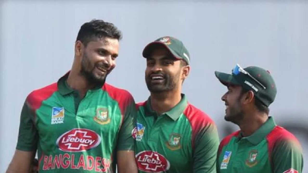 বাংলাদেশ দলের অধিনায়ক মেহেদী হাসান মিরাজ: ‘সাবেক অধিনায়করা ফোন দিয়ে উৎসাহ দিয়েছেন’
