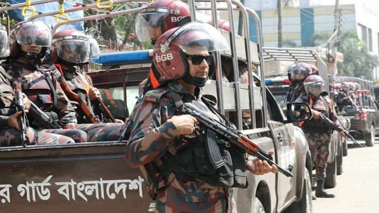 বিজিবি ঢাকাসহ চার জেলায় আইনশৃঙ্খলা পরিস্থিতি স্বাভাবিক রাখছে