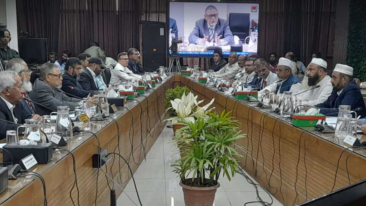 নির্বাচন কমিশন নিরপেক্ষ ভূমিকা পালন করবে, তবে রাজনৈতিক দলগুলোর সহযোগিতা জরুরি: সিইসি