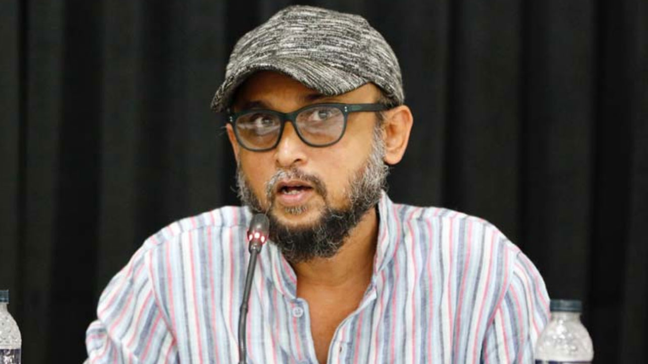 খালেদা জিয়ার দ্রুত সুস্থতা কামনায় প্রার্থনা ফারুকীর