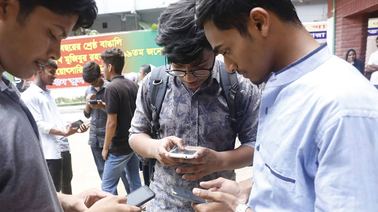 ২০২৫ সালের এইচএসসি–আলিম এবং সমমান পরীক্ষার পুনঃনিরীক্ষণের ফল প্রকাশ