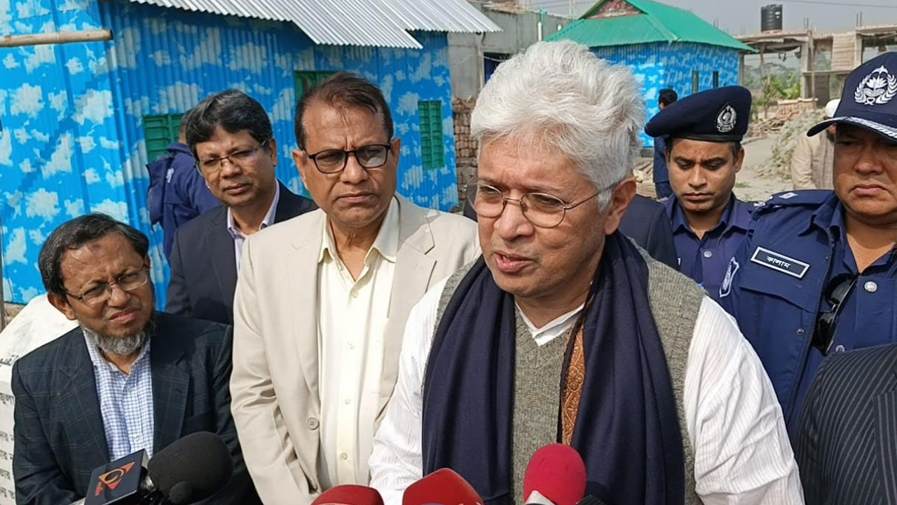 সুষ্ঠু নির্বাচন নিশ্চিত করতে দেশপ্রেমিকদের সহযোগিতা প্রত্যাশা: আদিলুর রহমান খান