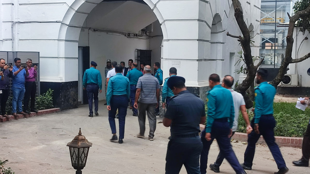 গুম-নির্যাতনসংক্রান্ত মানবতাবিরোধী অপরাধে অভিযোগ গঠন শুনানি শেষে আদেশ ১৪ ডিসেম্বর