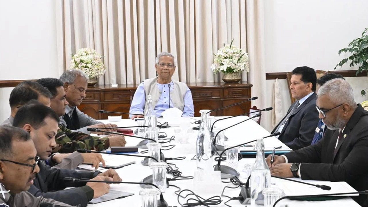 দেশে আইনশৃঙ্খলা পরিস্থিতি পর্যালোচনায় বৈঠক