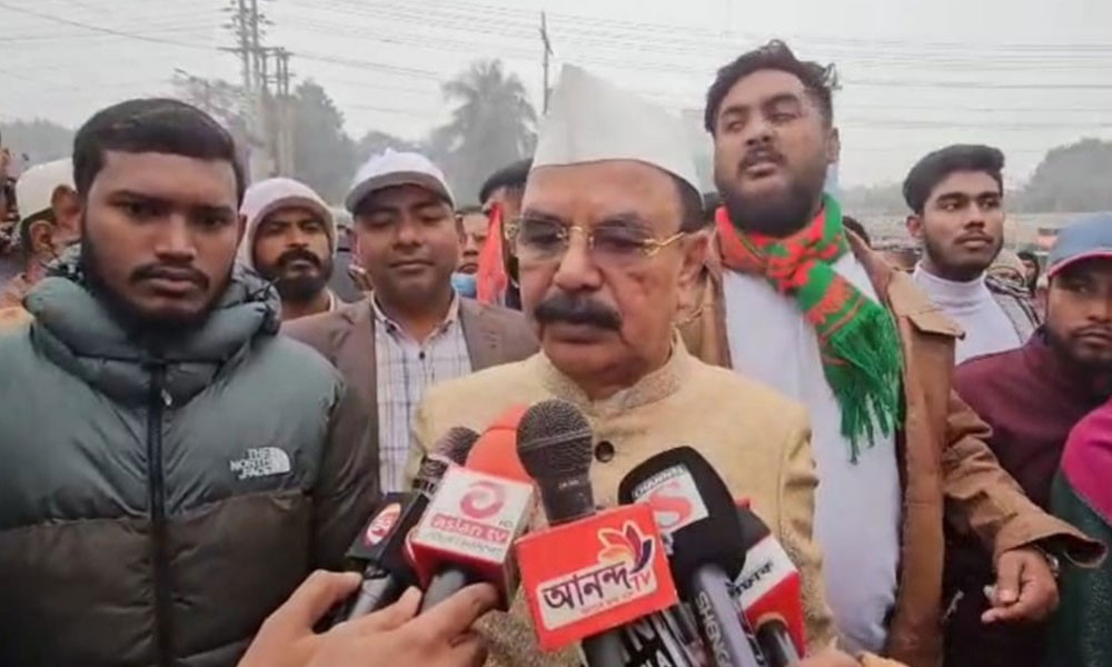 তারেক রহমানের দেশে প্রত্যাবর্তন: জাতীয় স্মৃতিসৌধে ব্যাপক সংবর্ধনা