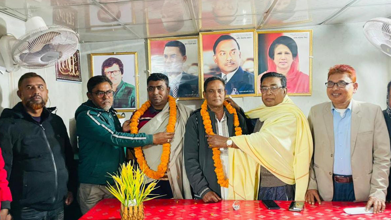 বিএনপিতে যোগ দিলেন কৃষক লীগের সাবেক দুই নেতা