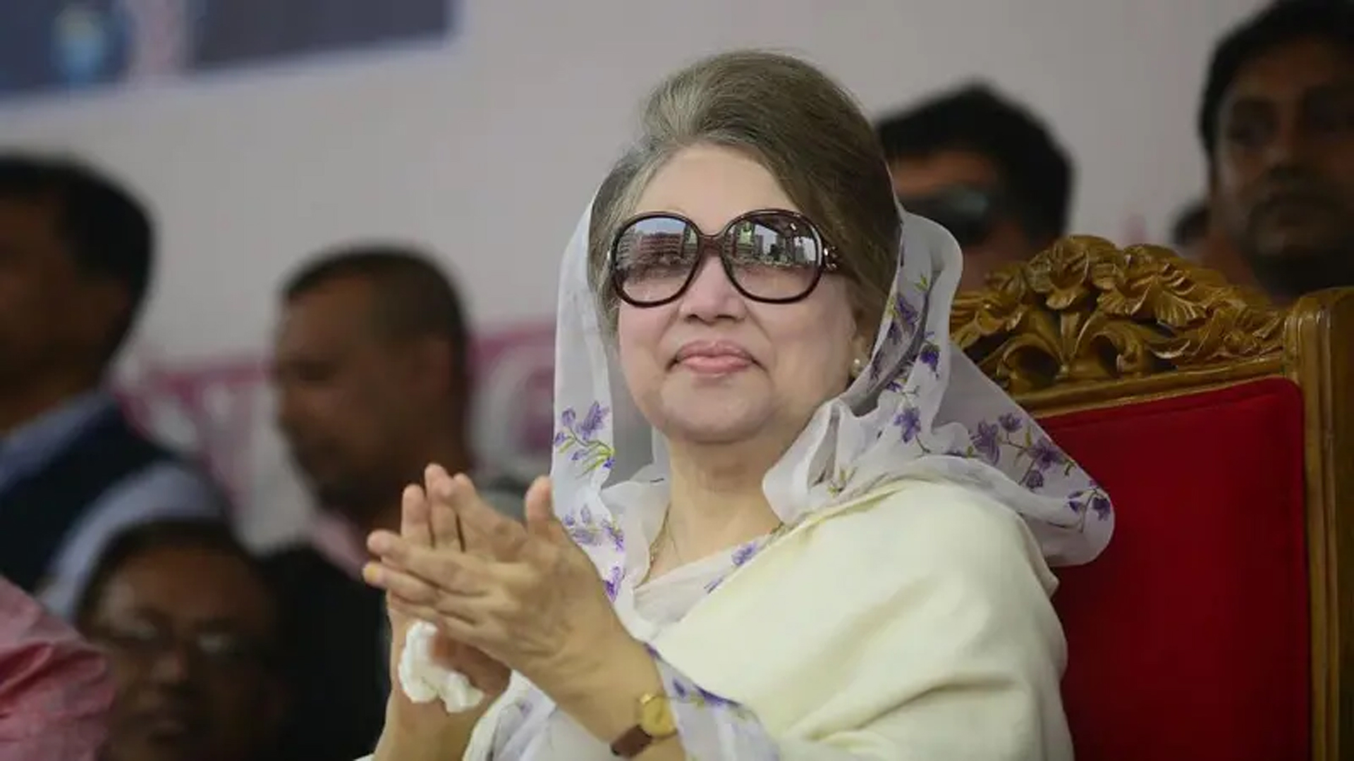 মুসলিম বিশ্বের দ্বিতীয় নারী প্রধানমন্ত্রী বেগম জিয়া