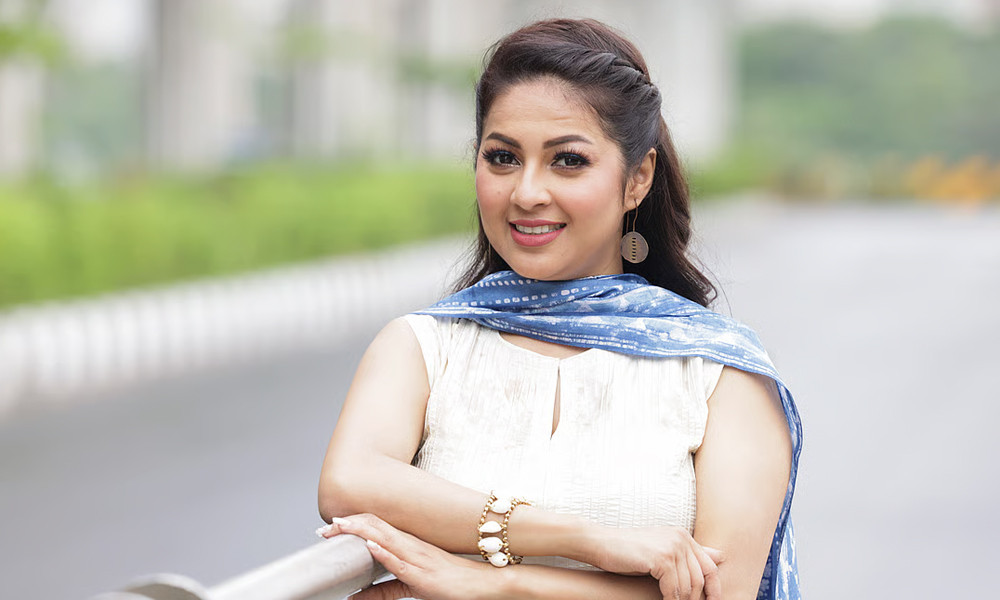 শোবিজ ছেড়ে যুক্তরাষ্ট্রে রূপসজ্জাশিল্পে নতুন পদে মোনালিসার দায়িত্ব গ্রহণ