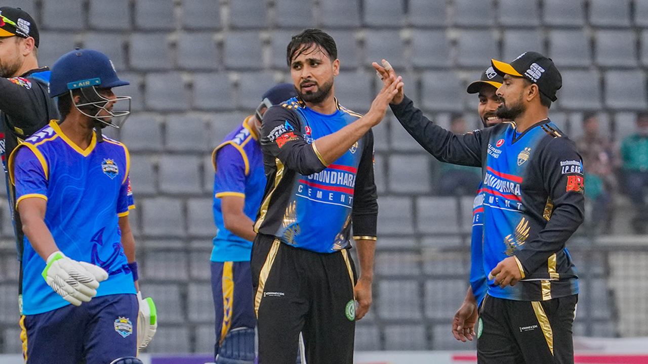 বিপিএলে চট্টগ্রাম পর্ব স্থগিত, সিলেট ও ঢাকায় হতে পারে বাকি ম্যাচ