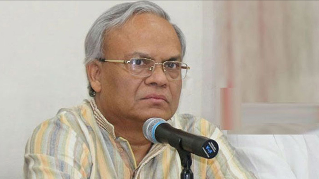 বেগম খালেদা জিয়ার অসুস্থতা নিয়ে রুহুল কবির রিজভীর মন্তব্য: রাজনৈতিক বিতর্কের মধ্যেই আলোচনা