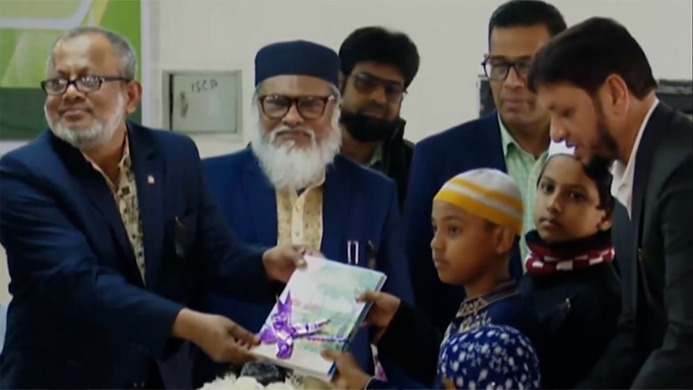 মসজিদভিত্তিক শিশু ও গণশিক্ষা কার্যক্রমের বই বিতরণ উদ্বোধন