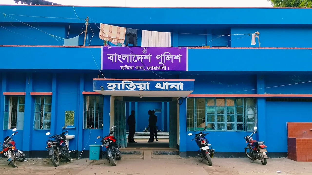 নোয়াখালীর হাতিয়ায় বিএনপি ও এনসিপির মধ্যে সংঘর্ষ: ৯ জন আহত