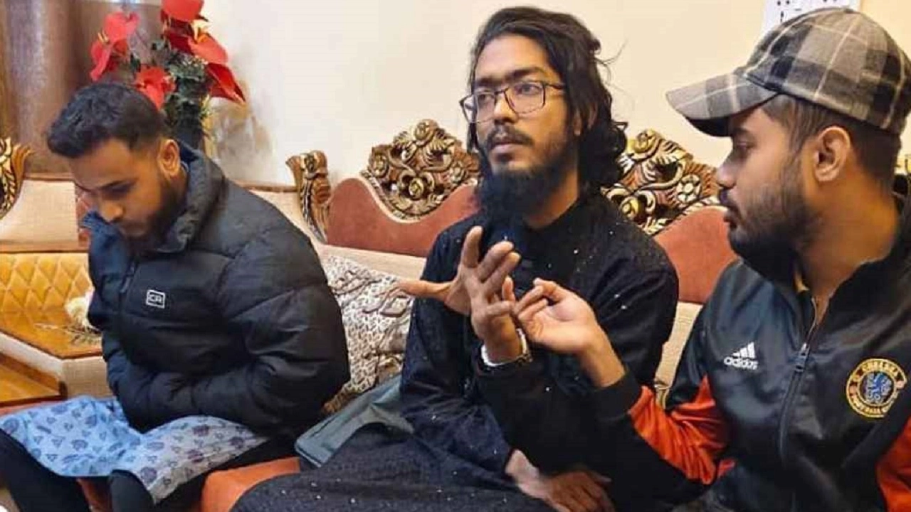 এনসিপির পরিচয়ে চাঁদা দাবির অভিযোগে খুলনায় তিনজন আটক