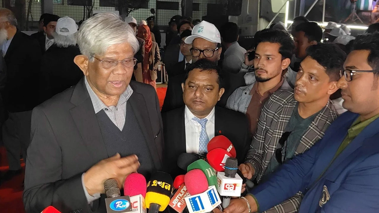 আগামী ১২ তারিখের নির্বাচনকে ‘অত্যন্ত গুরুত্বপূর্ণ’ বলে মন্তব্য অর্থ উপদেষ্টা সালেহউদ্দিন আহমেদের