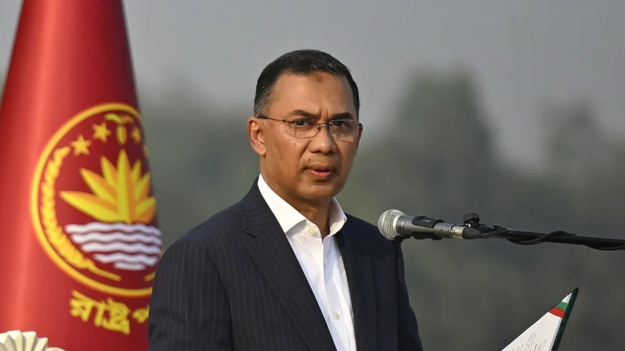 প্রধানমন্ত্রী তারেক রহমান নিজের গাড়িতে চলাফেরা