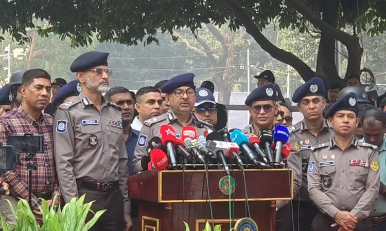 মহান শহীদ দিবস ও আন্তর্জাতিক মাতৃভাষা দিবসে কেন্দ্রীয় শহীদ মিনারে কঠোর নিরাপত্তা ব্যবস্থা
