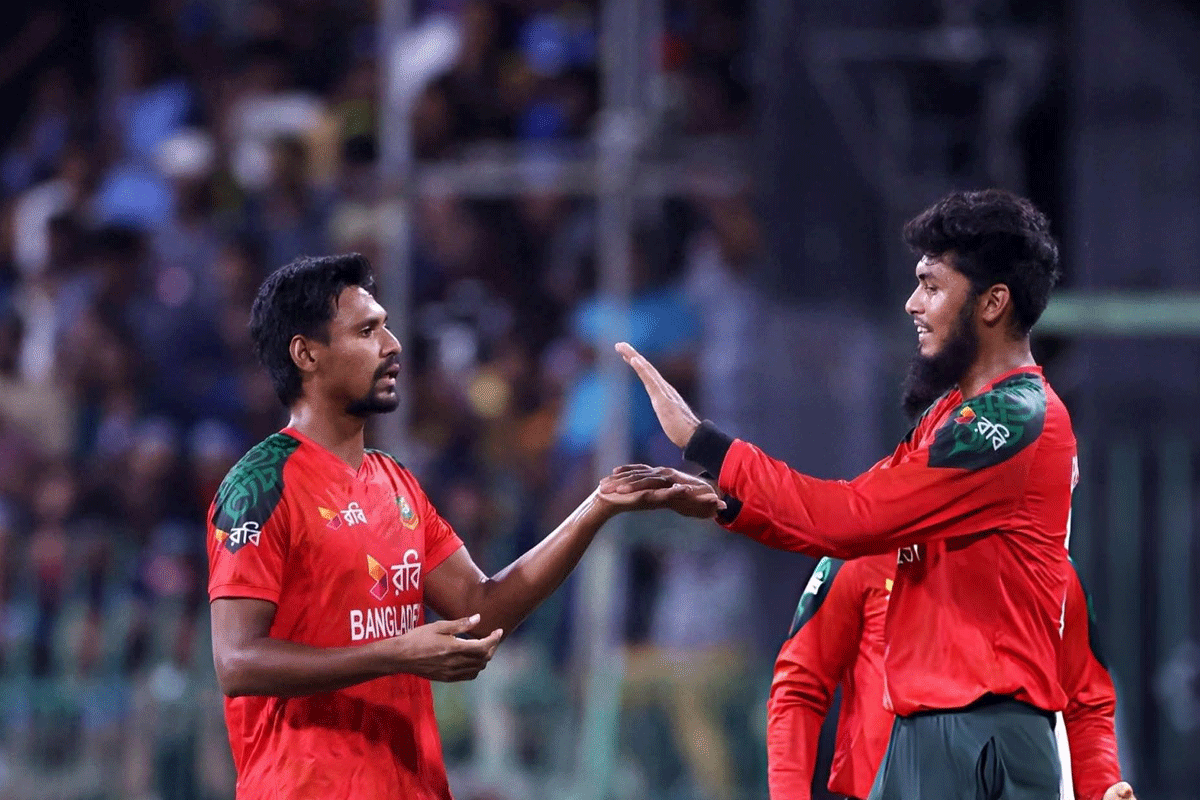 বাংলাদেশ ক্রিকেটার মোস্তাফিজুর ও রিশাদের ‘দ্য হান্ড্রেড’ নিলামে স্থান