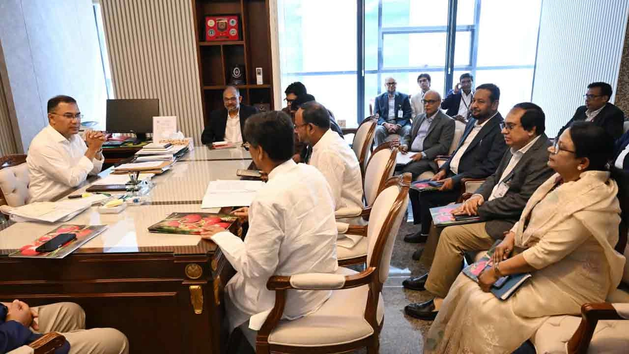 কৃষক কার্ড প্রণয়ন নিয়ে প্রধানমন্ত্রী বৈঠক সম্পন্ন