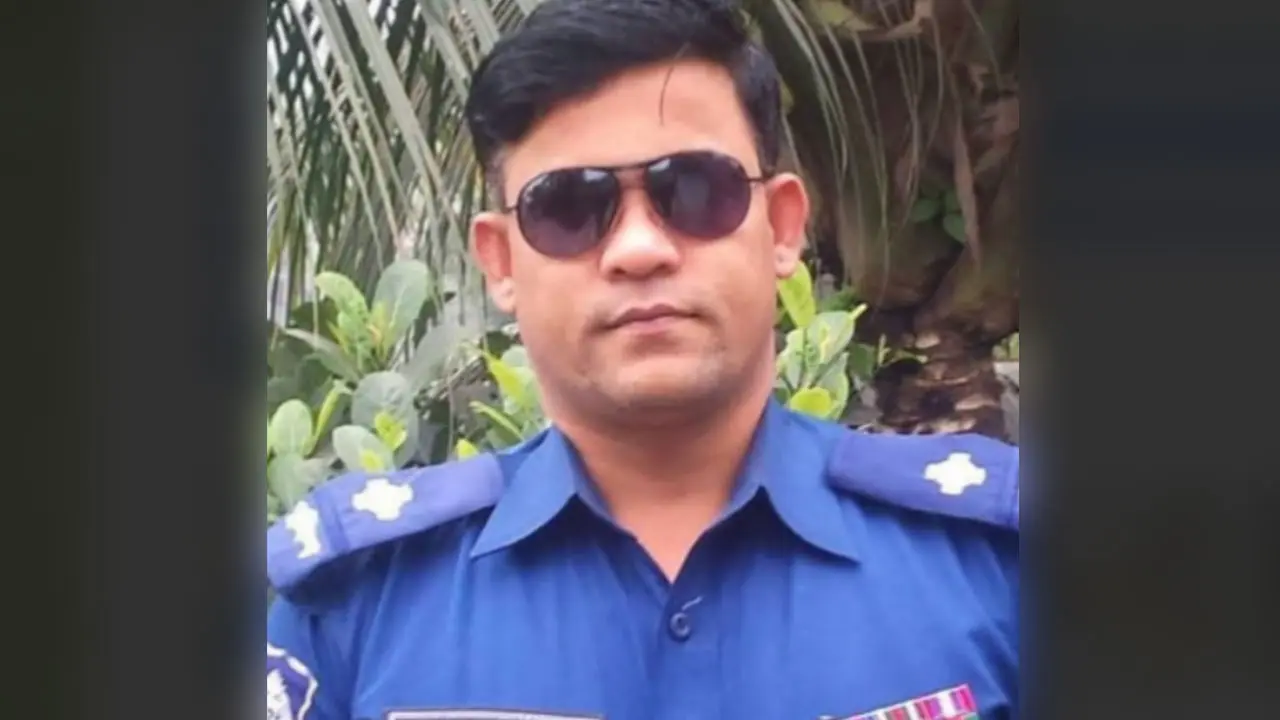 চকরিয়ায় গ্রেপ্তার অভিযান চলাকালে পুলিশ কর্মকর্তা নিহত