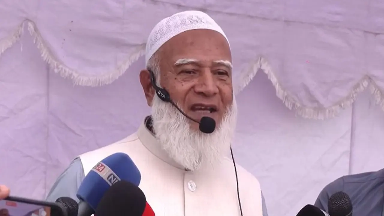 ঢাকা-১৫ আসনে ঈদের জামাতে অংশ নিলেন জামায়াতের আমির শফিকুর রহমান, ঐক্যের আহ্বান