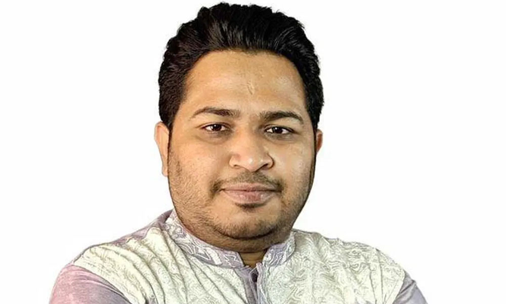 ফতুল্লায় ইফতার অনুষ্ঠানে বক্তব্য ঘিরে সংসদ সদস্য অবরুদ্ধ, পুলিশি সহায়তায় উদ্ধার