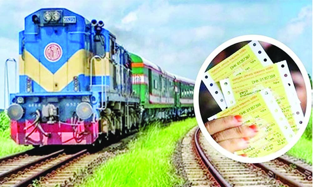 ঈদযাত্রা সামনে রেখে ট্রেনের টিকিটে অনলাইনে চাপ, বাস কাউন্টারে তুলনামূলক ভিড় কম