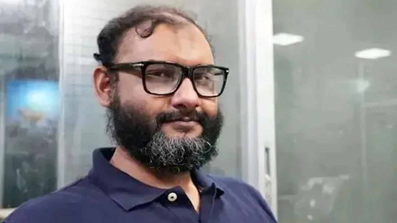 সংসদ মসজিদে অজু করতে গিয়ে পানি অভাবে অস্বস্তিতে ঢাকা-১৪ আসনের এমপি