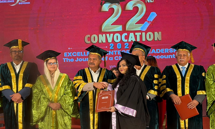 কৃত্রিম বুদ্ধিমত্তার যুগে প্রযুক্তি-নির্ভর পেশাগত দক্ষতা বৃদ্ধির আহ্বান