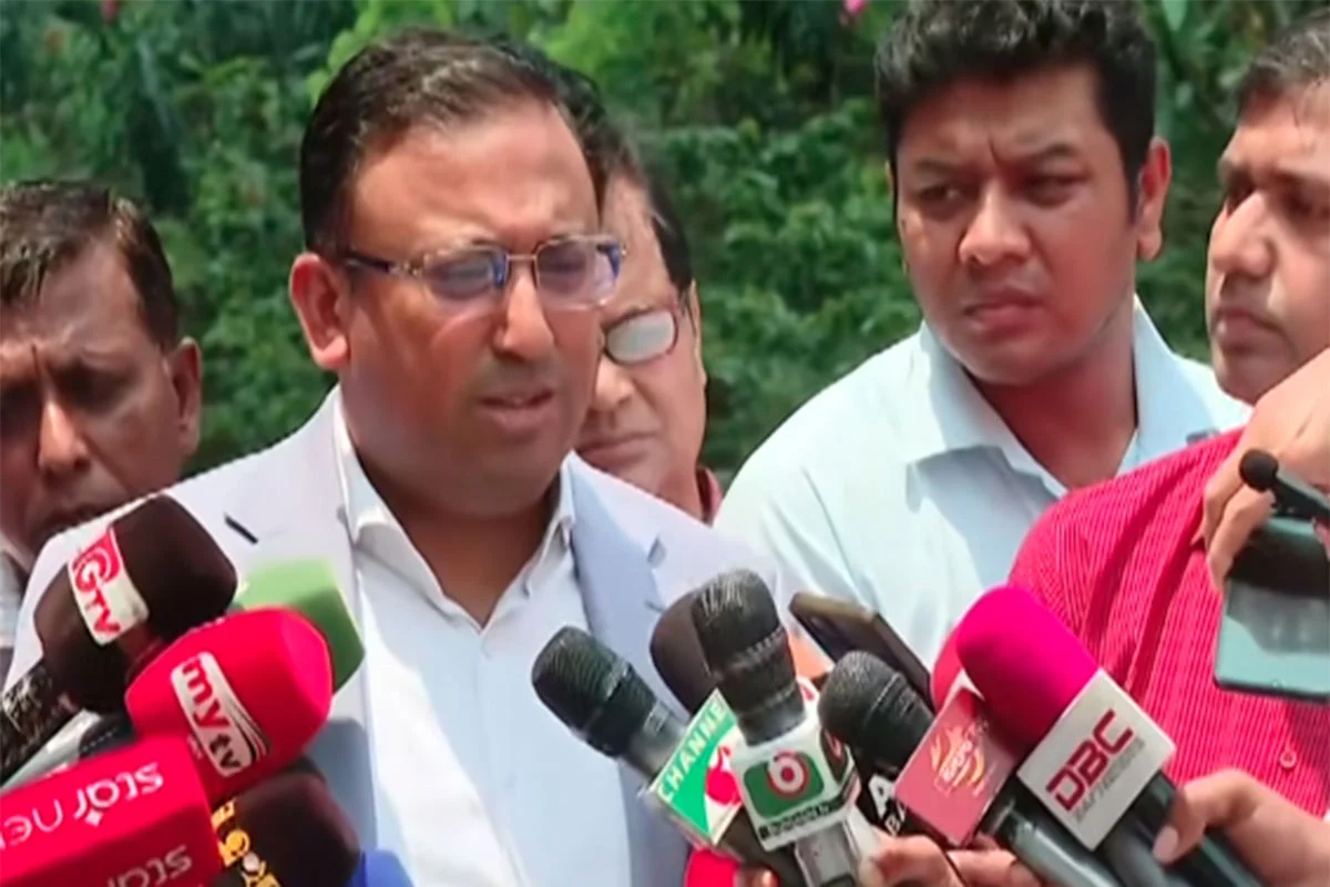 শেখ হাসিনাকে দেশে ফিরিয়ে আনতে আইনি প্রক্রিয়া চলবে: পররাষ্ট্র উপদেষ্টা হুমায়ুন কবির
