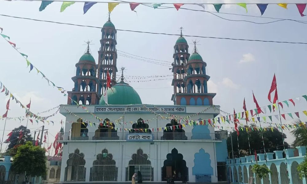 মতলব উত্তরে মাজারের খাদেমকে কুপিয়ে জখম, হামলার ঘটনায় তদন্ত চলছে