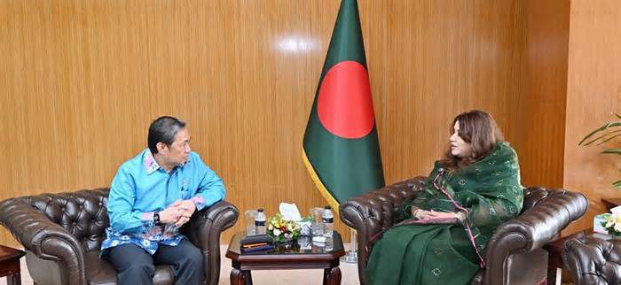 ঢাকা-জাকার্তা সরাসরি ফ্লাইট চান ইন্দোনেশিয়ার মন্ত্রী