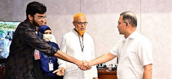 আবরারের নামে কুষ্টিয়ায় সেতু ও বুয়েটে হল নির্মাণের দাবি, প্রধানমন্ত্রীর আশ্বাস
