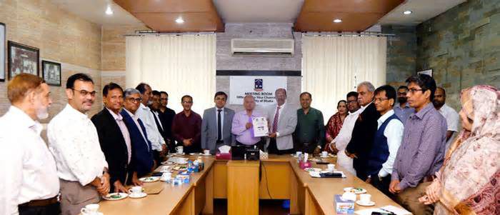 ঢাবি থেকে সাত কলেজের শিক্ষার্থীদের সব তথ্য ঢাকা সেন্ট্রাল ইউনিভার্সিটির কাছে হস্তান্তর