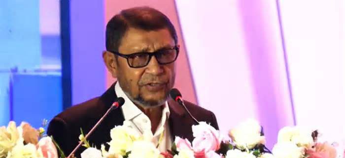 স্বাস্থ্যসেবা মানুষের দোরগোড়ায় পৌঁছাতে সর্বোচ্চ গুরুত্ব দেয়া হচ্ছে: স্বাস্থ্যমন্ত্রী