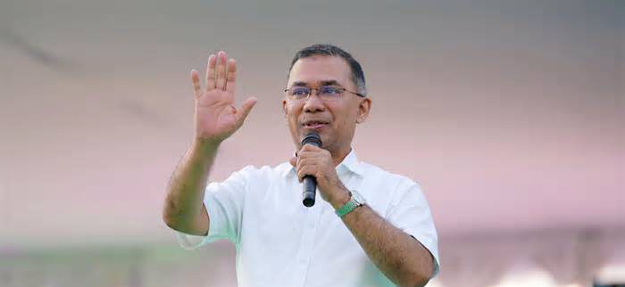 মোংলায় বানৌজাতে পৌঁছেছেন প্রধানমন্ত্রী