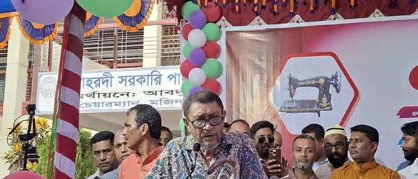 ‘নারীর স্বাস্থ্য সুরক্ষায় ২৫ হাজার মিডওয়াইফ নিয়োগ দেবে সরকার’